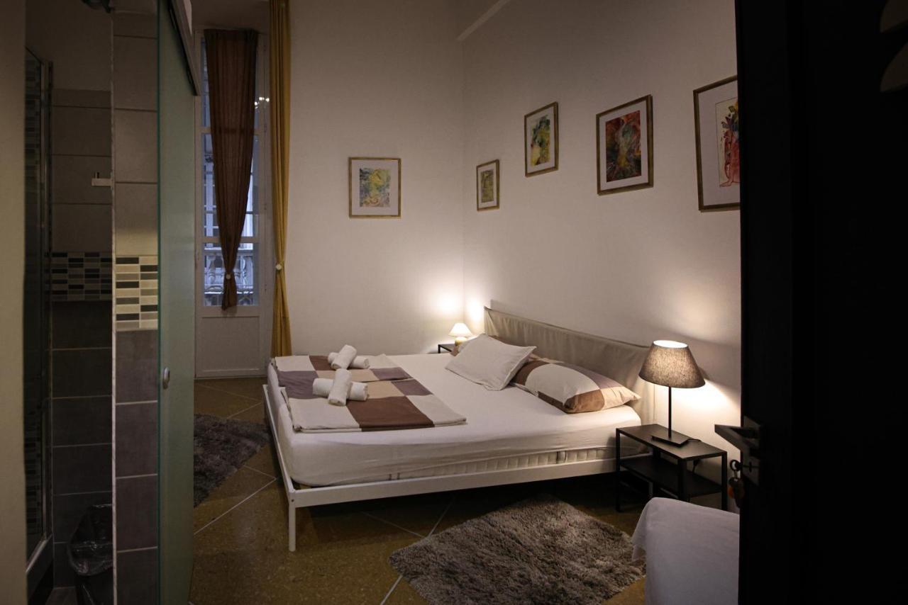 Nik Rooms Генуа Екстериор снимка