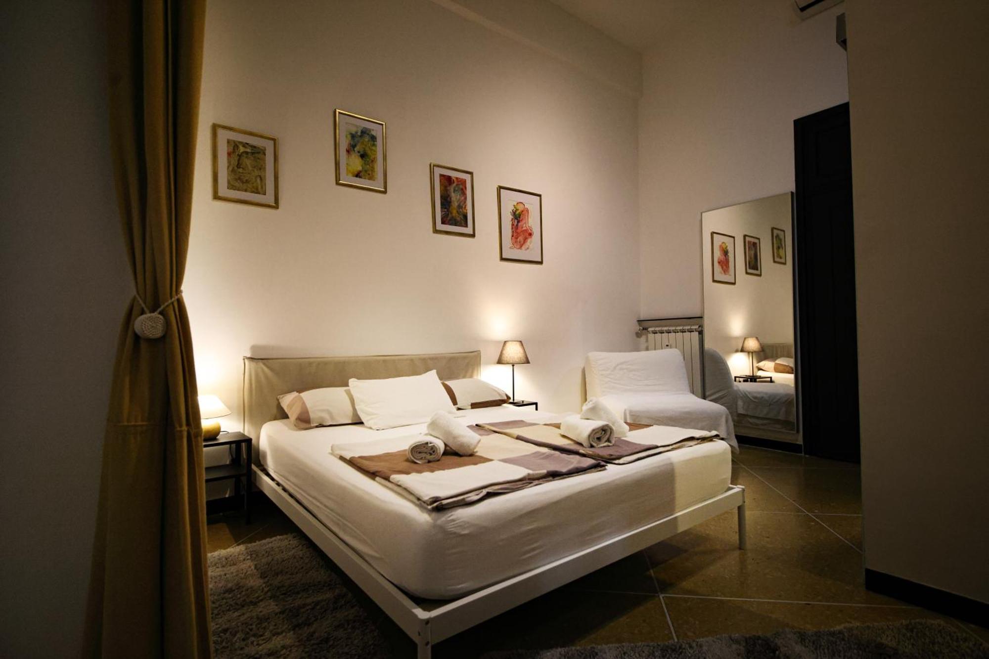 Nik Rooms Генуа Екстериор снимка
