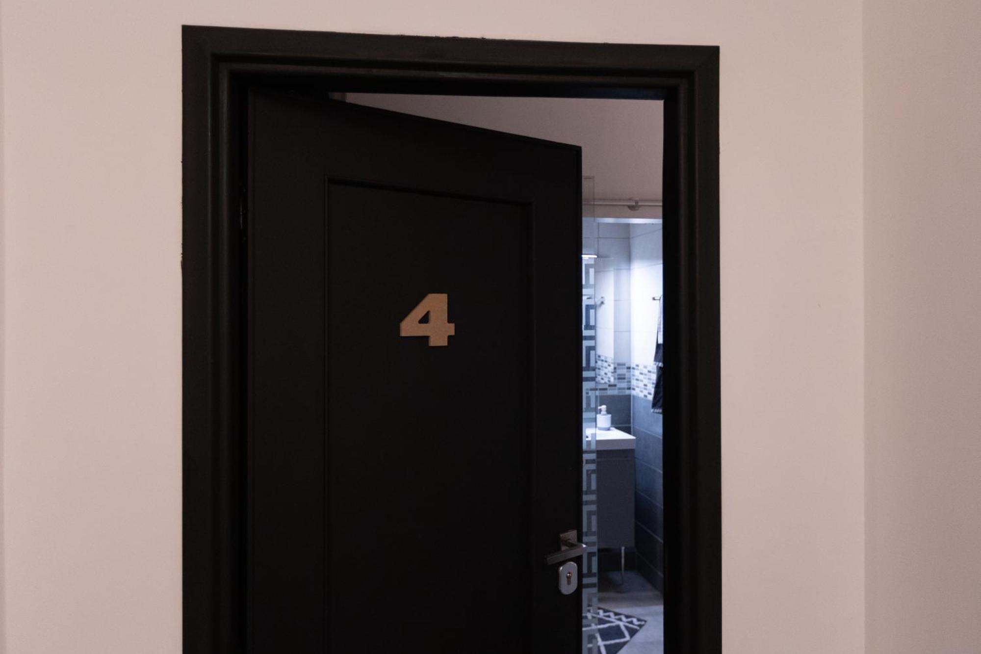 Nik Rooms Генуа Екстериор снимка