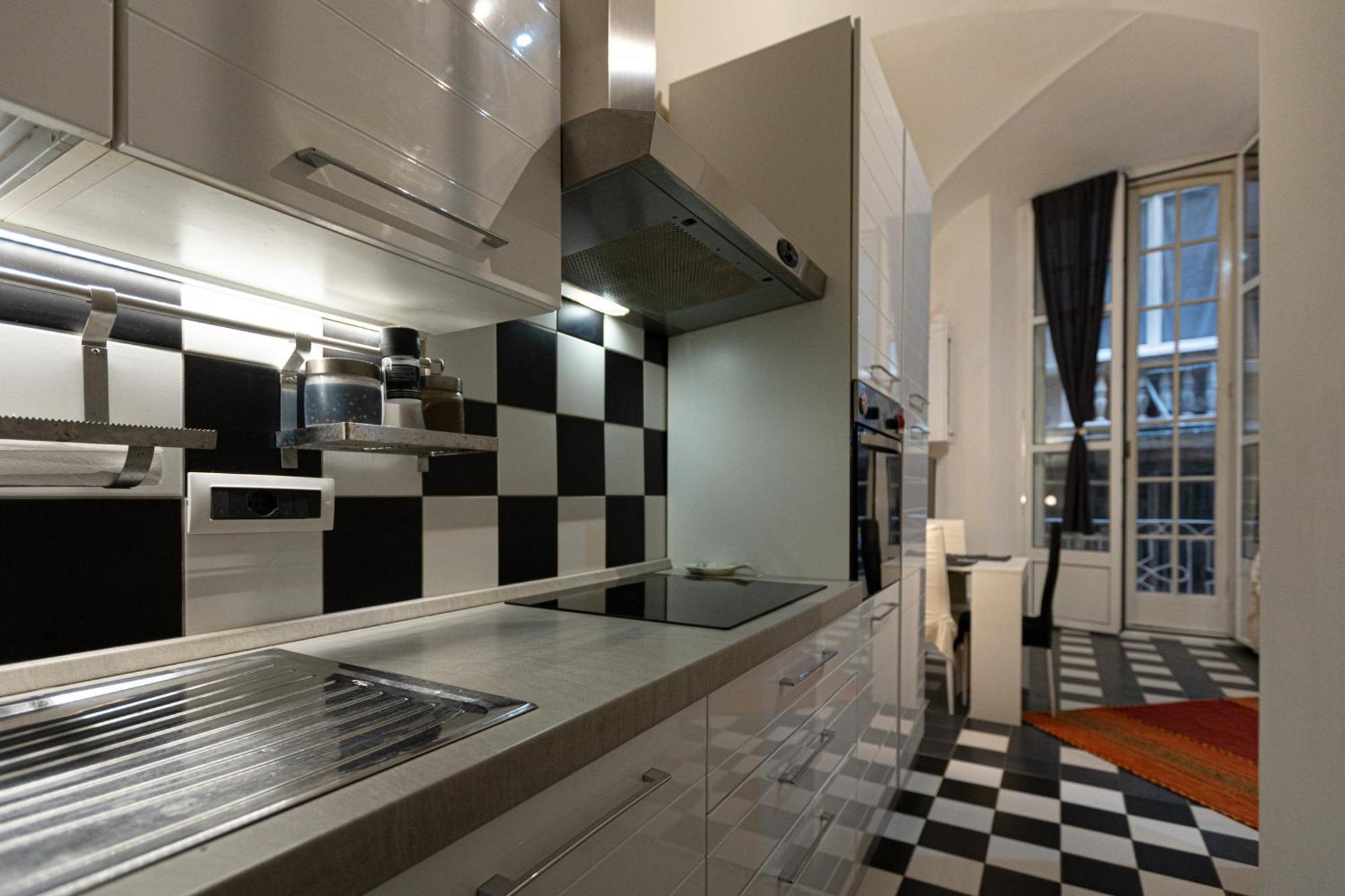 Nik Rooms Генуа Екстериор снимка