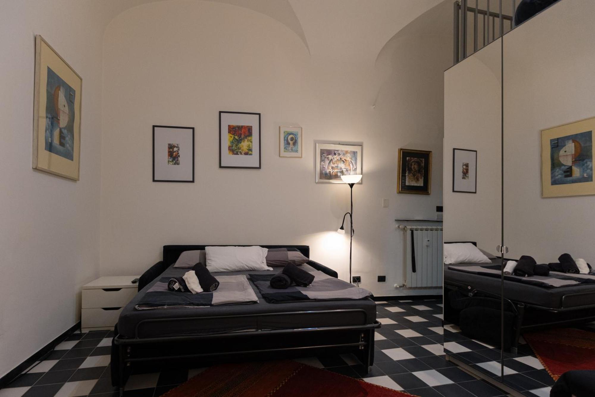 Nik Rooms Генуа Екстериор снимка